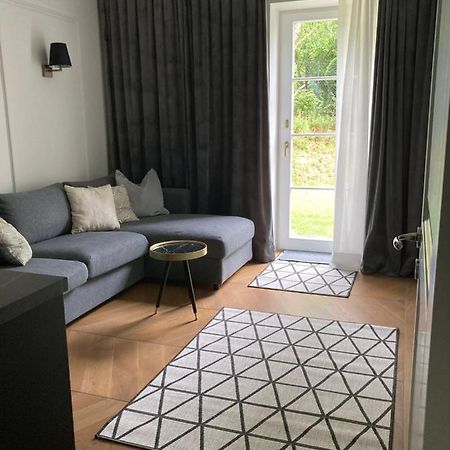 Krakow Green Hill Luxury Apartment Balice エクステリア 写真