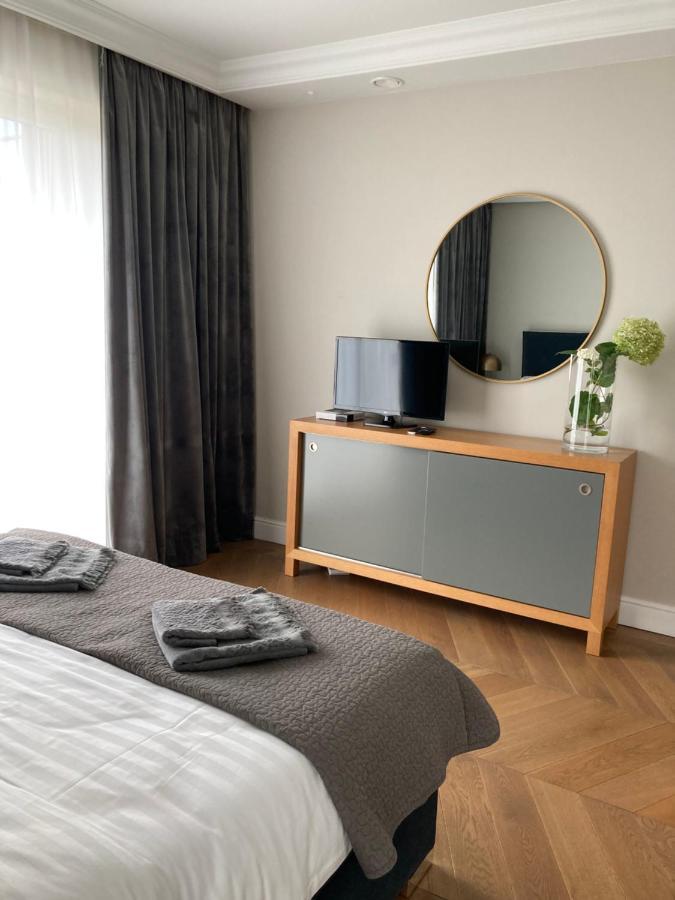 Krakow Green Hill Luxury Apartment Balice エクステリア 写真